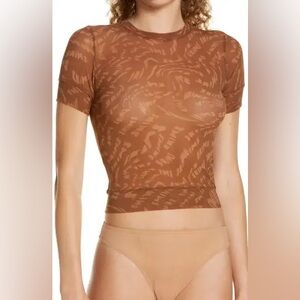 SKIMS SUMMER MESH BABY TEE